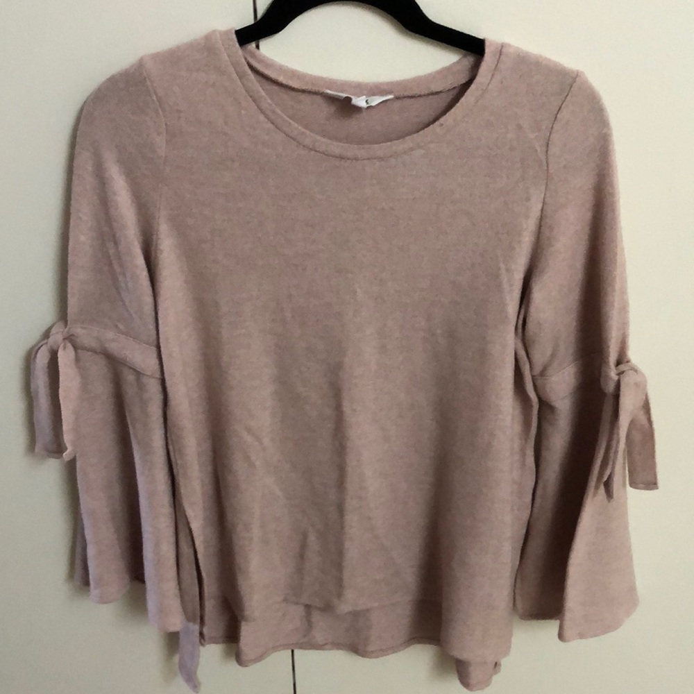 BB Dakota Tie Sleeve Top